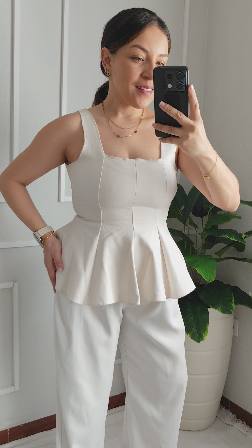 Blusa Peplum top feminino Estruturada – Elegância e Versatilidade