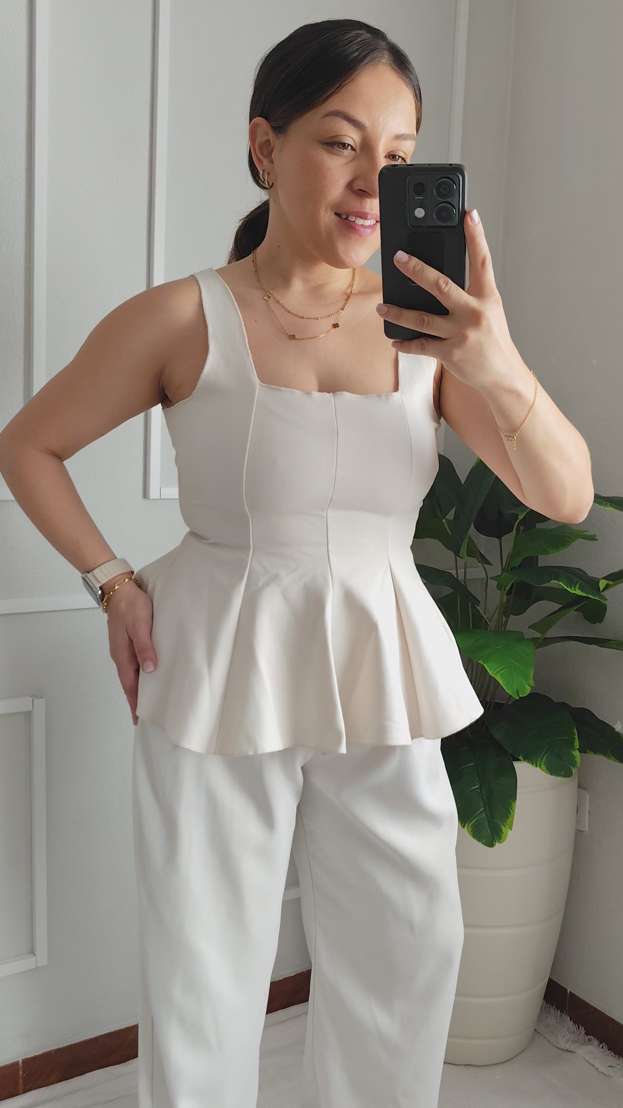 Blusa Peplum top feminino Estruturada – Elegância e Versatilidade